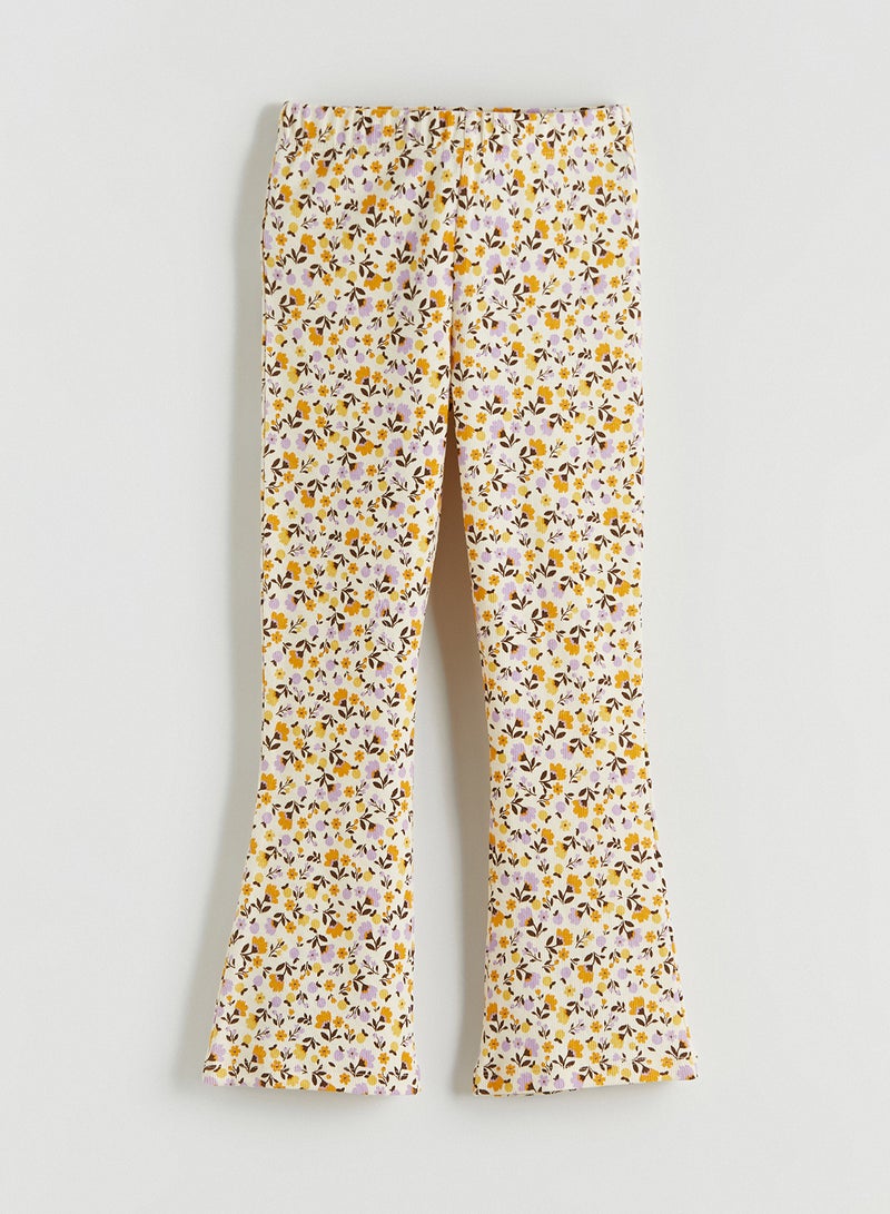 ال سي وايكيكي ليجنز بناتي بنقشة ورد بوسط مطاطي (2 قطعة) - Image 2